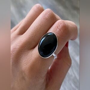 New black gemstone silver ring size 7
